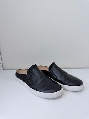 Kate Spade New York Luna Leather Scalloped Accent Mules Sneakers Feminine